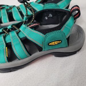 KEEN Women Size 7 7.5 Waterproof Sandals Outdoor Hiking River Tracing Shoe. Exc